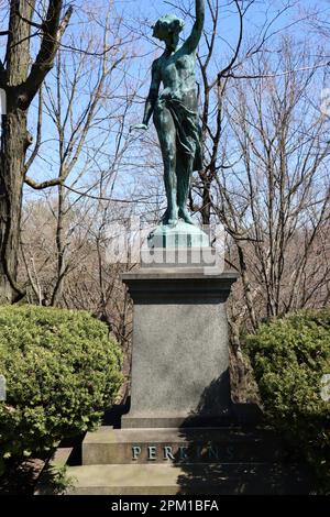 Covan Memorial und Grab am Lakeview Cemetery, Cleveland, Ohio Stockfoto