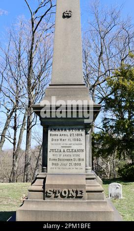 Gedenkstätte und Grab am Lakeview Cemetery, Cleveland, Ohio Stockfoto