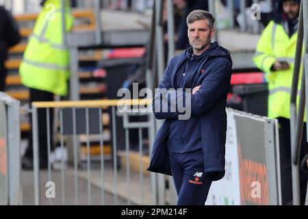 Dagenham und Redbridge managerÊBen Strevens während Dagenham & Redbridge vs Chesterfield, Vanarama National League Football im Chigwell Constructio Stockfoto