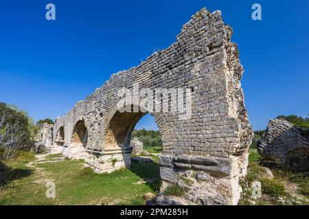 Barbegal Aquädukt (Aqueta Romain de Barbegal) in der Nähe von Arles, Fontvieille, Provence, Frankreich Stockfoto