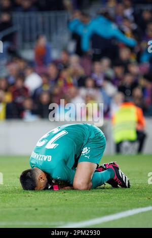 Barcelona, Spanien. 10. April 2023. Gazzaniga im Spotify Camp Nou Stadion in Barcelona, Spanien, während des LaLiga-Spiels zwischen dem FC Barcelona und dem FC Girona in Aktion. Kredit: Christian Bertrand/Alamy Live News Stockfoto