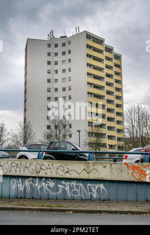 Betonbrücke, Wohnhaus, Schildhornstraße, Kreuznacher Straße, Dahlem, Steglitz-Zehlendorf, Berlin, Deutschland Stockfoto