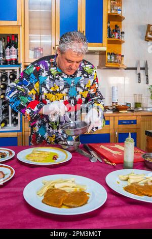 Spanien, Kastilien und León, Rionegro del Puente, Bühne auf der Via de la Plata über Ourense oder Camino Sanabres, spanische Pilgerrouten nach Santiago de Compostela, Restaurant ME Gusta Comer Stockfoto