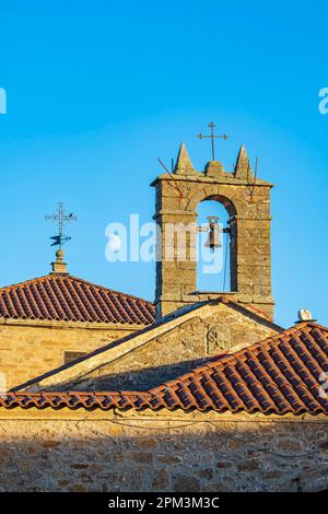 Spanien, Kastilien und León, Rionegro del Puente, Bühne auf der Via de la Plata über Ourense oder Camino Sanabres, spanische Wallfahrtswege nach Santiago de Compostela, Kirche Nuestra Señora de la Carballeda Stockfoto