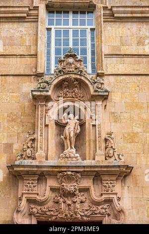 Spanien, Kastilien und León, Salamanca, Bühne auf der Via de la Plata, spanische Wallfahrtsroute nach Santiago de Compostela, die Altstadt, die zum UNESCO-Weltkulturerbe gehört, San Sebastian Kirche Stockfoto