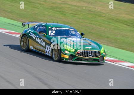 British GT Championship, 2023 Intelligent Money, Oulton Park Racing Circuit, One Motorsport, Ed McDermott, Michael Broadhurst, Mercedes-AMG GT4 Stockfoto