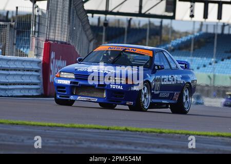 RIC Wood, Nissan Skyline GT-R, eine Stunde Rennstrecke für eine Kombination aus Historic Touring Car Challenge, HTCC, Tony Dron Trophy for Touring Cars, Stockfoto