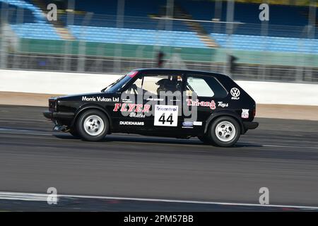 Jim Morris, Tom Shephard, VW Golf GTi Mk1, eine Stunde Rennen um ein Gitter, das die Historic Touring Car Challenge, HTCC und die Tony Dron Trophy für T kombiniert Stockfoto