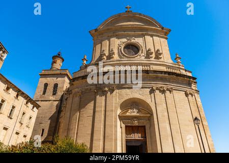 Kirche Saint Etienne im Stadtzentrum von Uzès in Gard, in den Cévennes, Occitanie, Frankreich Stockfoto