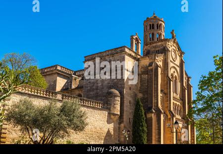 Die Kathedrale von Saint Théodorit d'Uzès und der Fenestrelle-Turm in Uzès, in den Cévennes, Gard, in Occitanie, Frankreich Stockfoto