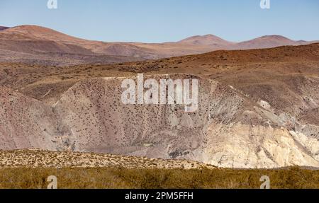 Landschaftsaufnahme des argentinischen Pampa in der Provinz Neuquén - Reisen nach Südamerika Stockfoto