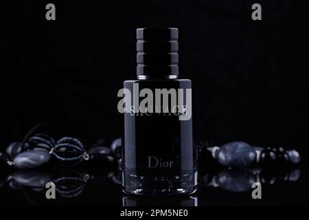 Mansfield,Nottingham,Vereinigtes Königreich:Studio-Produktabbildung von Sauvage by Dior Aftershave. Stockfoto