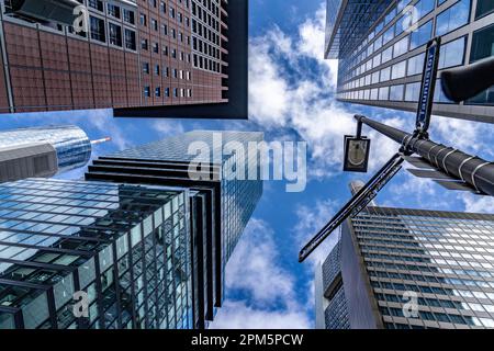 Wolkenkratzer, Bürogebäude, Taunusstraße Ecke Neue Mainzer Straße, in Frankfurt am Main, Skyline, Hessen, Deutschland, Stockfoto