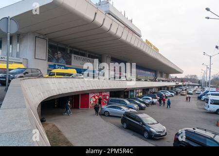 Tiflis, Georgia - 22. Januar 2023: Tiflis Railway Station Square Gebäude. Reisen Stockfoto