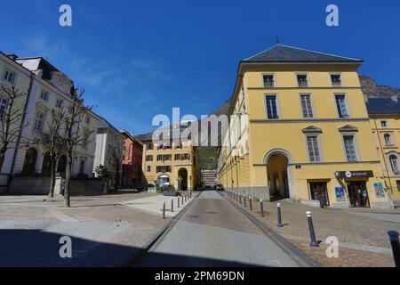 Rue de la République de Saint-Jean-de-Maurienne Stockfoto