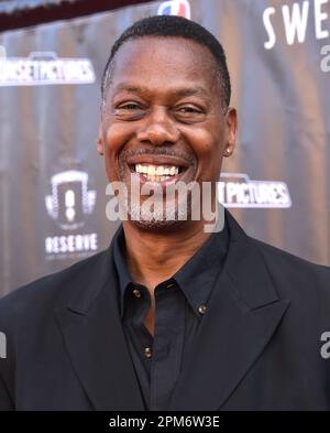 Burbank, USA. 11. April 2023. Sam K. Williams kommt am 11. April 2023 in Burbank, Kalifornien, zum „Sweetwater“ Los Angeles Premiere im Steven J. Ross Theatre im Warner Bros Studio. © Lisa OConnor/AFF-USA.com Kredit: AFF/Alamy Live News Stockfoto