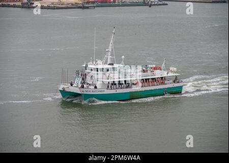 Galveston, Texas - 27. März 2023: Fischerboot im Hafen von Galveston in Texas. Stockfoto