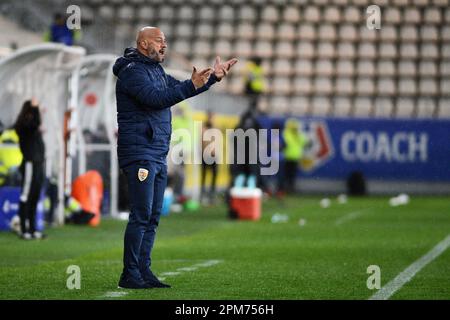 Cristian Dulca Trainer von Rumänien Frauen-Fußballmannschaft während des freundlichen Fußballspiels Rumänien gegen Marocco 12.04.2023, Stadion Arcul de Triumf, Bukarest Stockfoto