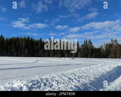 Winterlandschaft Nordschweden Stockfoto