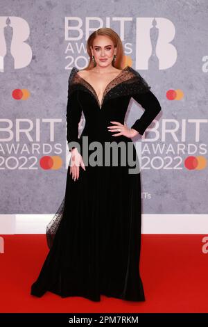 Adele nimmt an den BRIT Awards 2022 in der O2 Arena in London Teil. Stockfoto
