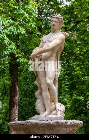 Vertumnos-Brunnen. Inselgarten in den spanischen königlichen Gärten, Parterre Garten, Aranjuez, Spanien. Am Anfang der Längsachse von Th Stockfoto