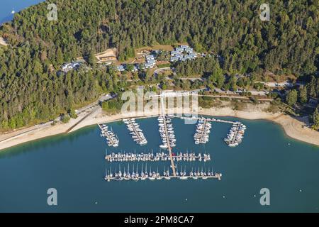 Frankreich, Jura, See Vouglans (Luftaufnahme) Stockfoto