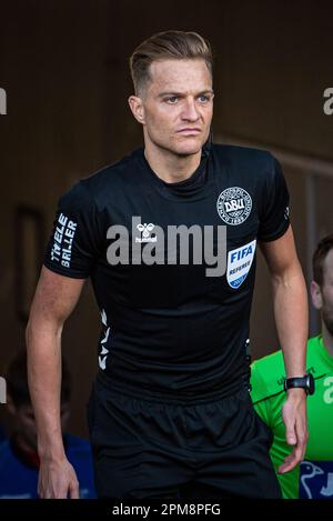 Silkeborg, Dänemark. 11. April 2023. Schiedsrichter Mikkel Redder beim Superliga-Spiel 3F zwischen Silkeborg IF und AC Horsens im Jysk Park in Silkeborg gesehen. (Foto: Gonzales Photo/Alamy Live News Stockfoto