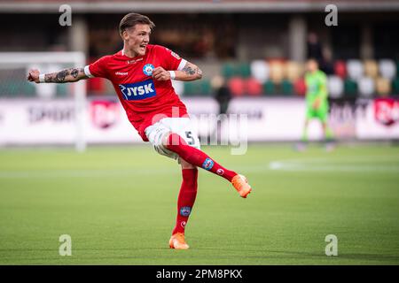 Silkeborg, Dänemark. 11. April 2023. Oliver Sonne (5) aus Silkeborg, GESEHEN während des 3F stattfindenden Superliga-Spiels zwischen Silkeborg IF und AC Horsens im Jysk Park in Silkeborg. (Foto: Gonzales Photo/Alamy Live News Stockfoto