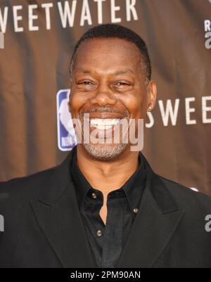 BURBANK, KALIFORNIEN - APRIL 11: Sam Williams besucht die Los Angeles Premiere von „Sweetwater“ im Steven J. Ross Theatre auf den Warner Bros Lot im Apr Stockfoto