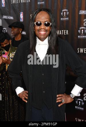 BURBANK, KALIFORNIEN - 11. APRIL: Verdine White besucht die Los Angeles Premiere von „Sweetwater“ im Steven J. Ross Theatre an der Warner Bros Lot auf AP Stockfoto