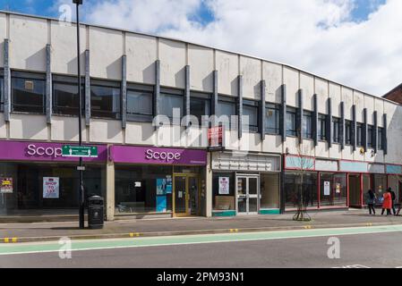 In der Stadt Worcestershire, Kidderminster, wurden Läden geschlossen und mit Verboten versehen Stockfoto
