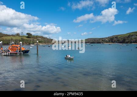 Blick über die Mündung von Salcombe mit Blick von Salcombe nach East Portlemouth in South Hams Stockfoto