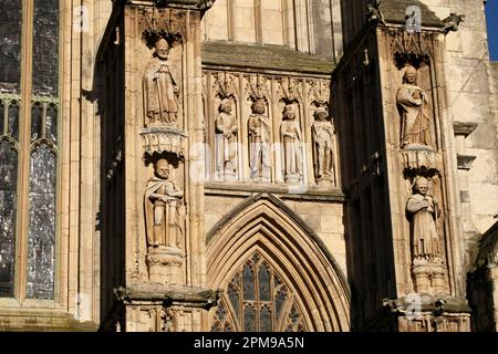 Siward, C de Grimsby, S Aug Cant, Edward VI, Catarina, Henric V, Fishe, I de Hotham, Stone Carvings, Figuren von Beverley, Münster, Yorkshire. Stockfoto