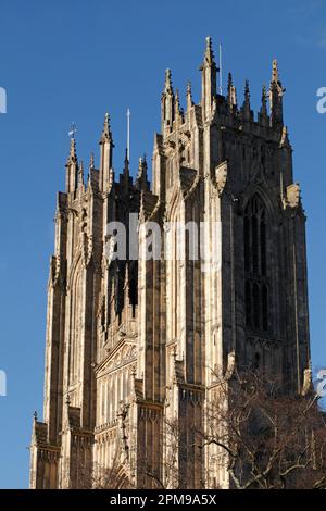 Steinbaufaszie der Türme von Beverley Minster. Pfarrkirche in East Riddings, Yorkshire. Senkrechte Türme am Westende Stockfoto