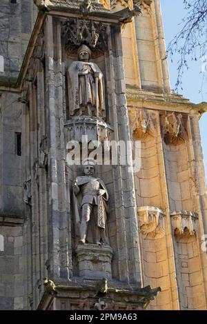 St. Cuthbert und Edward der Beschützer, (Edward Seymour) 1. Earl of Somerset. Schnitzereien auf Beverley Minster. Stockfoto