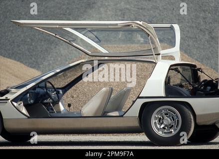 Bologna, Italien. 12. April 2023. Sant'Agata Bolognese, Bologna, Italien, 12. April 2023, 1967 Lamborghini Marzal während Automobili Lamborghini - Historical Motors Credit: Live Media Publishing Group/Alamy Live News Stockfoto