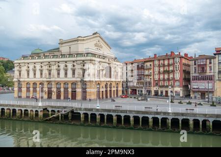 Bilbao, Spanien - 26. April 2022: Malerisches Arriaga-Theater in Bilbao, Spanien. Stockfoto