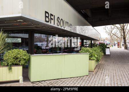 BFI Southbank Signage, Belvedere Road, London, SE1, England, UK Stockfoto