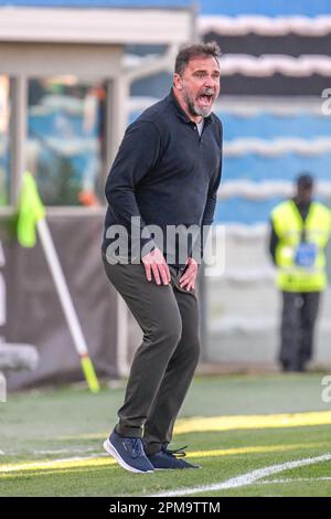 Arena Garibaldi, Pisa, Italien, 10. April 2023, Luca D'Angelo Cheftrainer (Pisa) beim Spiel AC Pisa gegen Cagliari Calcio – italienischer Fußball der Serie B. Stockfoto