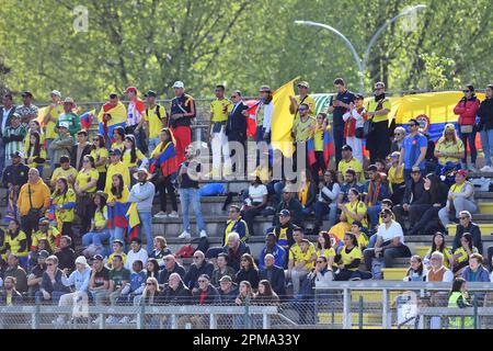 Rom, Latium. 11. April 2023. Fans aus Kolumbien beim Fussballspiel „Woman Friendly“ Italy gegen Kolumbien, Rom, Italien, 11. April 2023 AllShotLive/Sipa USA Guthaben: SIPA USA/Alamy Live News Stockfoto