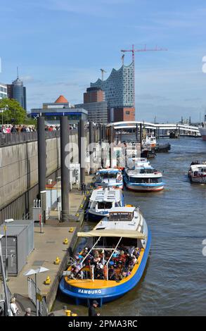 Landungsbrücken, Speicherstadt, Hafencity, Hamburg, Deutschland Stockfoto