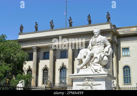 Statue, Hauptgebäude, Alexander von Humboldt, Humboldt-Universität, unter den Linden, Mitte, Berlin, Deutschland Stockfoto