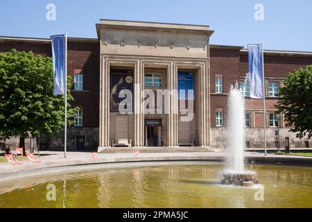 Museum Kunstpalast, Kulturzentrum Ehrenhof, Düsseldorf, Nordrhein-Westfalen, Deutschland Stockfoto