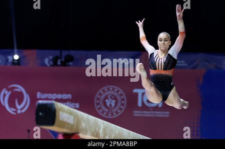 ANTALYA - Vera van Pol in Aktion während der Qualifikation der Europameisterschaft in der Türkei. ANP IRIS VANDEN BROEK Stockfoto