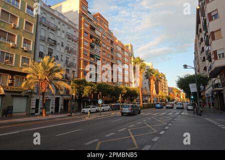 Valencia, Straße im Eixample // Valencia, Straße im Eixample District Stockfoto