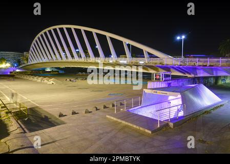 Spanien, Valencia, Alameda-Brücke und Abgang zur U-Bahn-Station von Santiago Calatrava, 1995 // Spanien, Valencia, Alameda-Brücke und Eingang zur ME Stockfoto