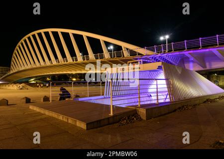 Spanien, Valencia, Alameda-Brücke und Abgang zur U-Bahn-Station von Santiago Calatrava, 1995 // Spanien, Valencia, Alameda-Brücke und Eingang zur ME Stockfoto