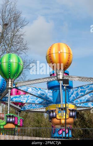 Bilder von Objekten, die auf einem Messegelände und Freizeitpark in Yorkshire England gefunden wurden Stockfoto