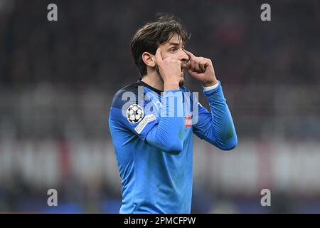 Mailand, Italien. 12. April 2023. Chvicha Kvaratskhelia von SSC Napoli während des Viertelfinalspiels der UEFA Champions League in der ersten Teilstrecke zwischen AC Mailand und SSC Napoli am 12. April 2023 im Stadio San Siro, Mailand, Italien. Foto: Giuseppe Maffia. (Foto: Giuseppe Maffia/NurPhoto) Kredit: NurPhoto SRL/Alamy Live News Stockfoto