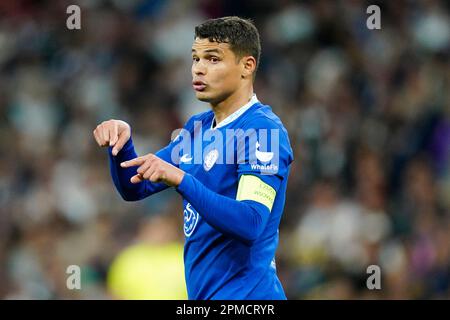 Madrid, Spanien. 12/04/2023, Thiago Silva vom Chelsea FC während des UEFA Champions League-Spiels, Viertelfinals, 1. Etappe zwischen Real Madrid und dem Chelsea FC, gespielt am 12. April 2023 im Santiago Bernabeu Stadion in Madrid, Spanien. (Foto: Sergio Ruiz / PRESSIN) Stockfoto